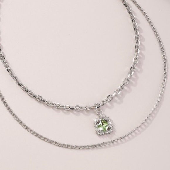 Silver square green pendant necklace - Picture 4 of 5